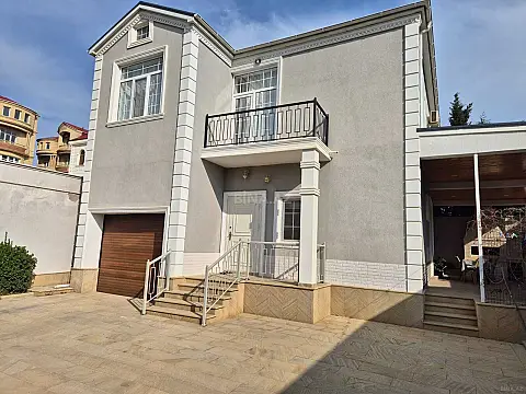 Satılır 4 otaqlı həyət evi 180 m² — Bakı, Badamdar 4 otaq 180.00 m²