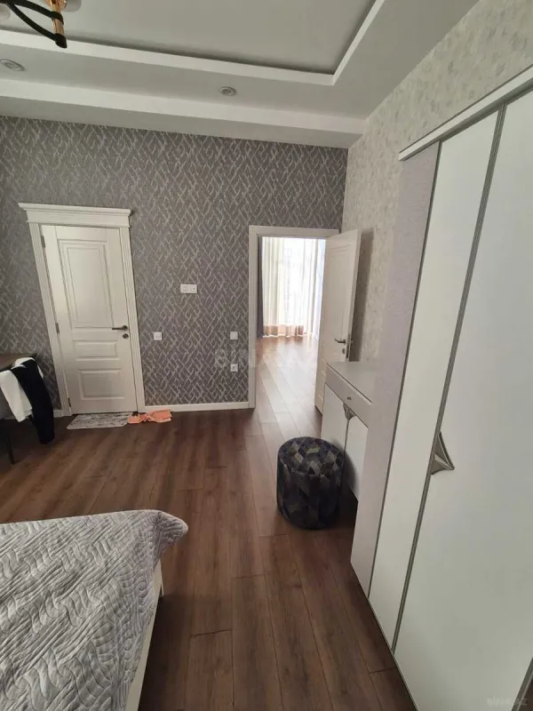 Satılır 4 otaqlı həyət evi 180 m²