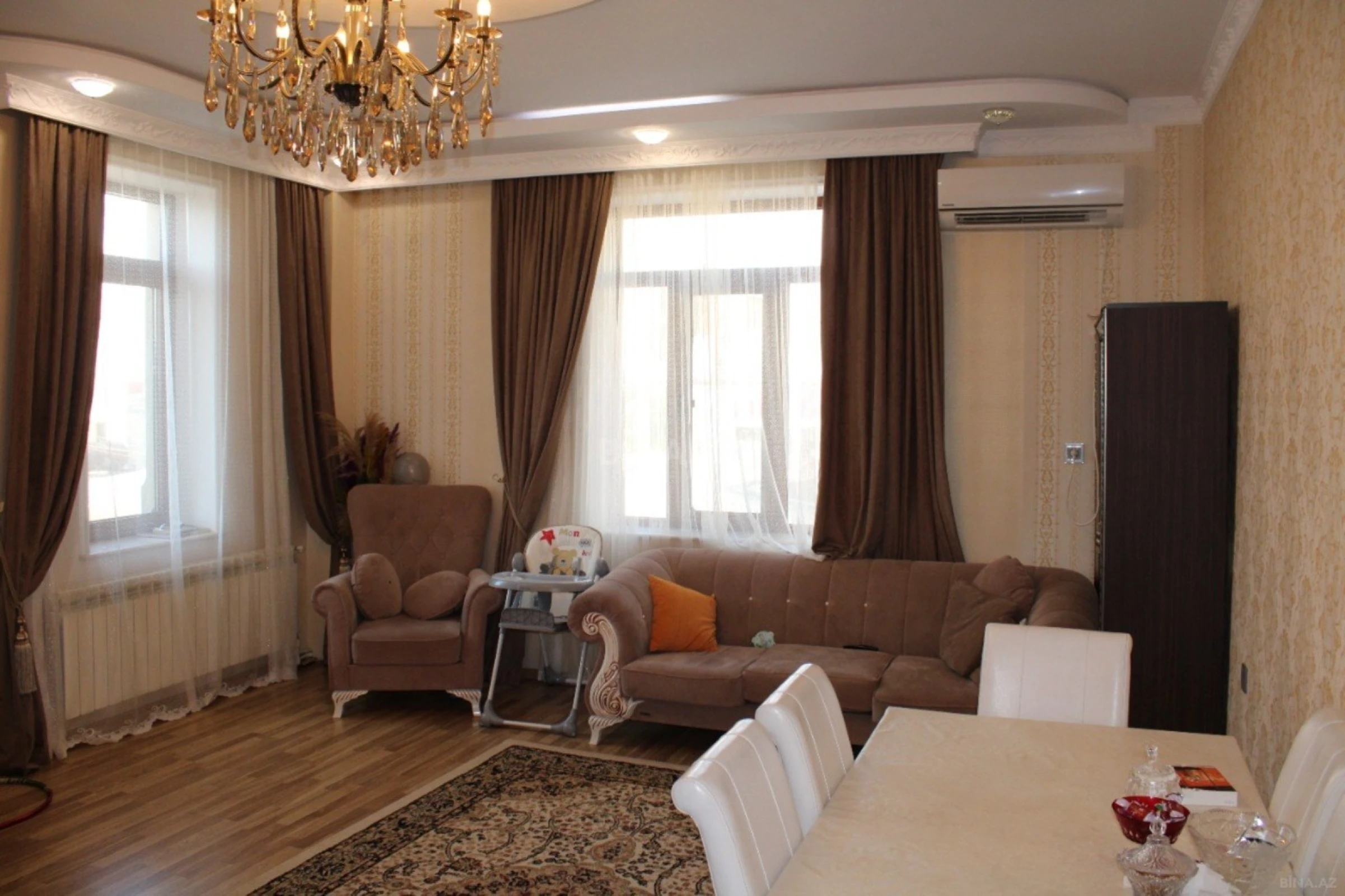 Satılır 6 otaqlı həyət evi 510 m²