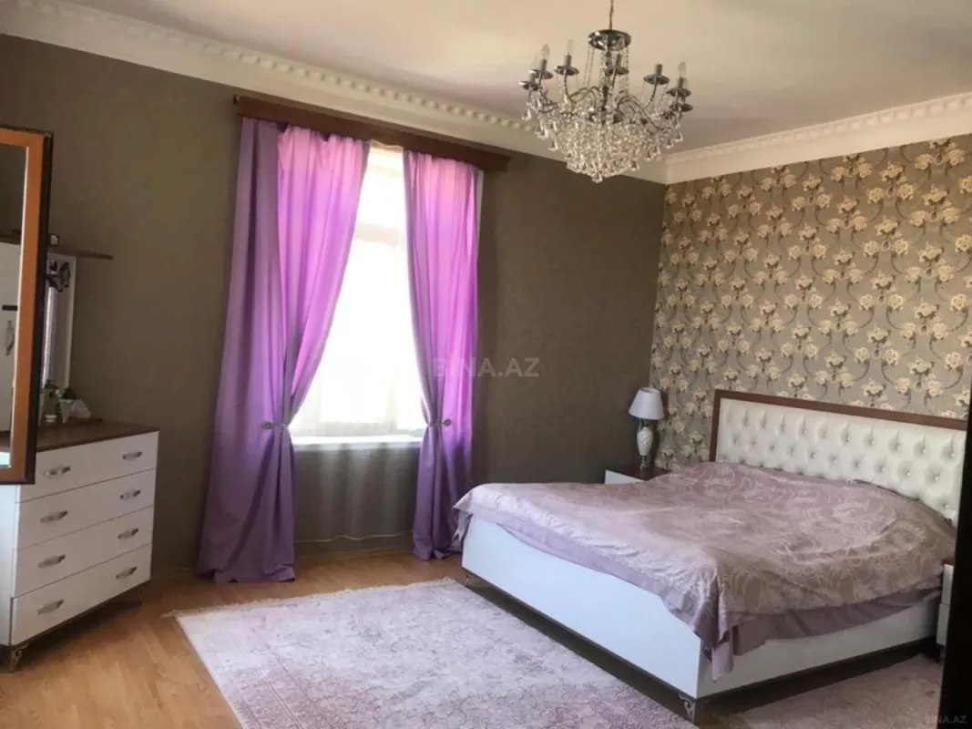 Satılır 6 otaqlı həyət evi 510 m²