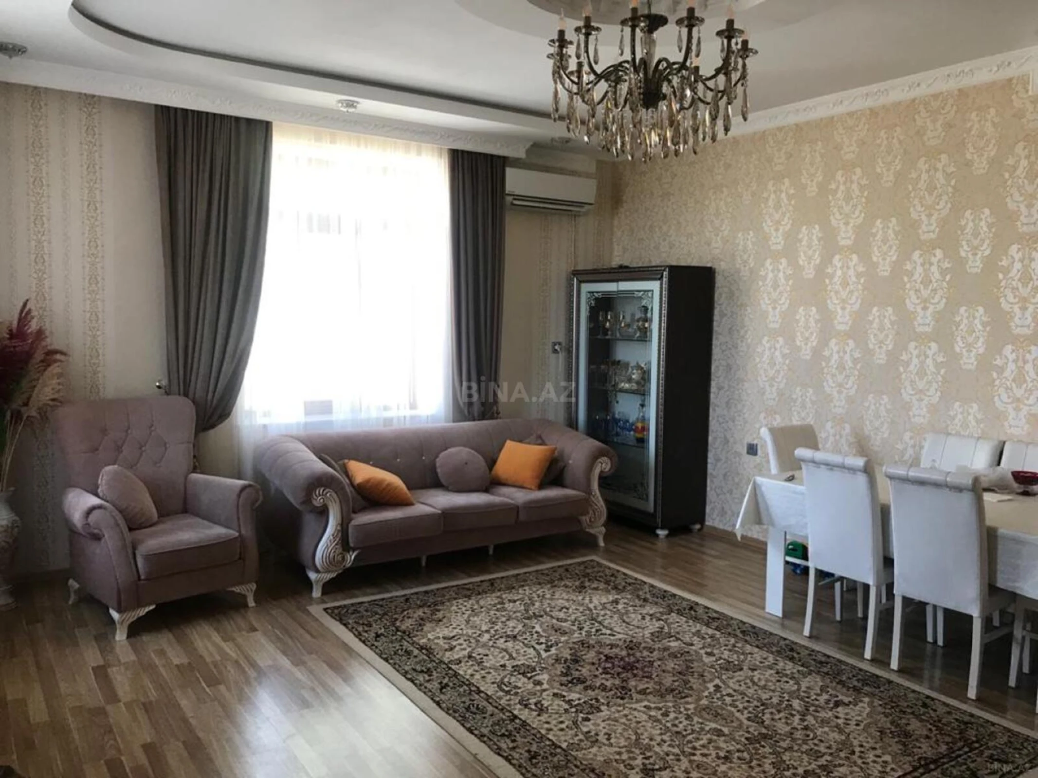 Satılır 6 otaqlı həyət evi 510 m²