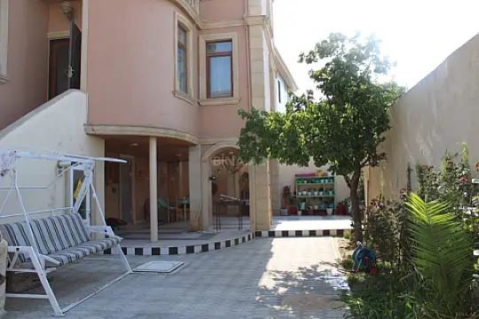 Satılır 6 otaqlı həyət evi 510 m²
