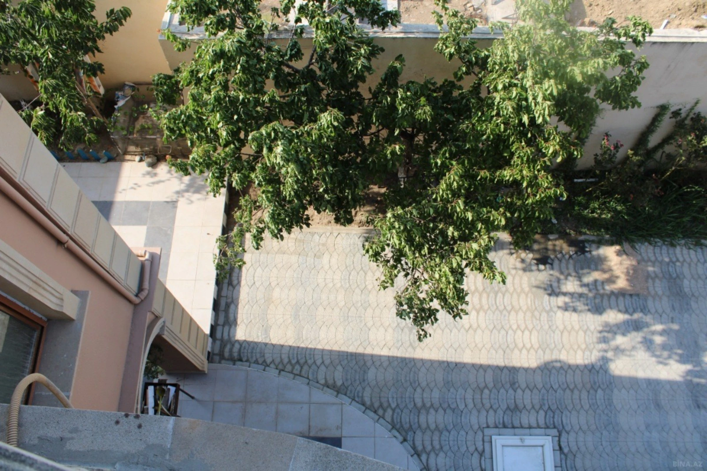 Satılır 6 otaqlı həyət evi 510 m²