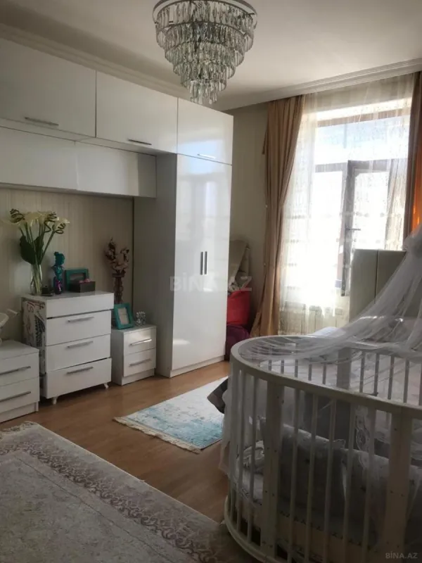 Satılır 6 otaqlı həyət evi 510 m²