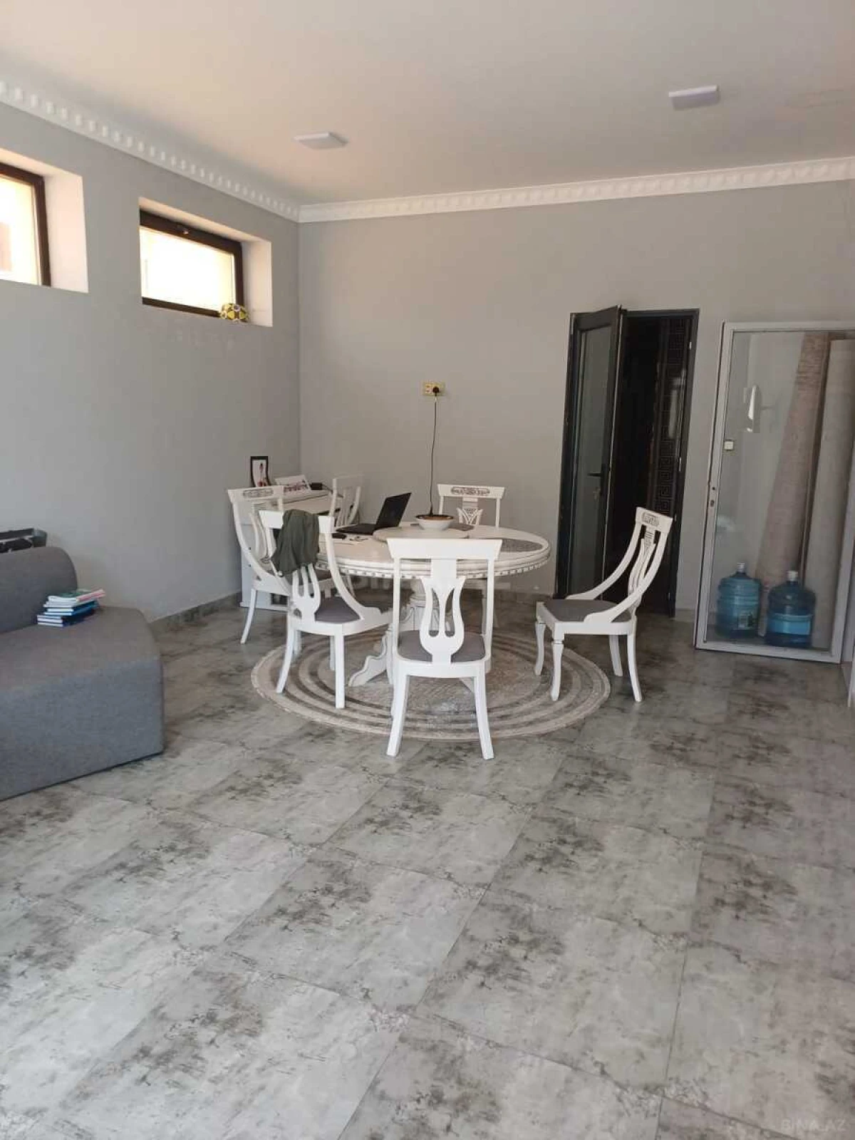 Satılır 5 otaqlı həyət evi 200 m²