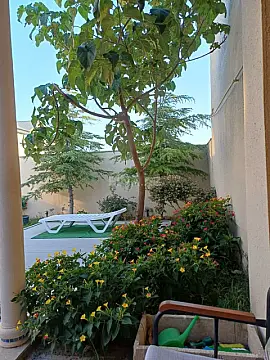 Satılır 5 otaqlı həyət evi 200 m²