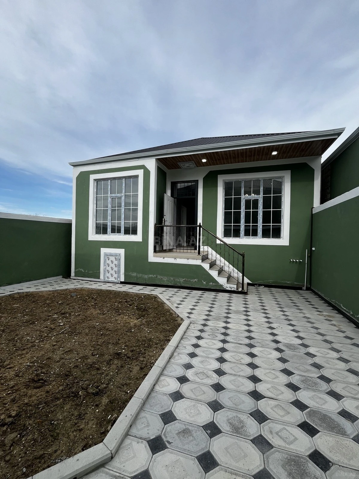 Satılır 4 otaqlı həyət evi 90 m²