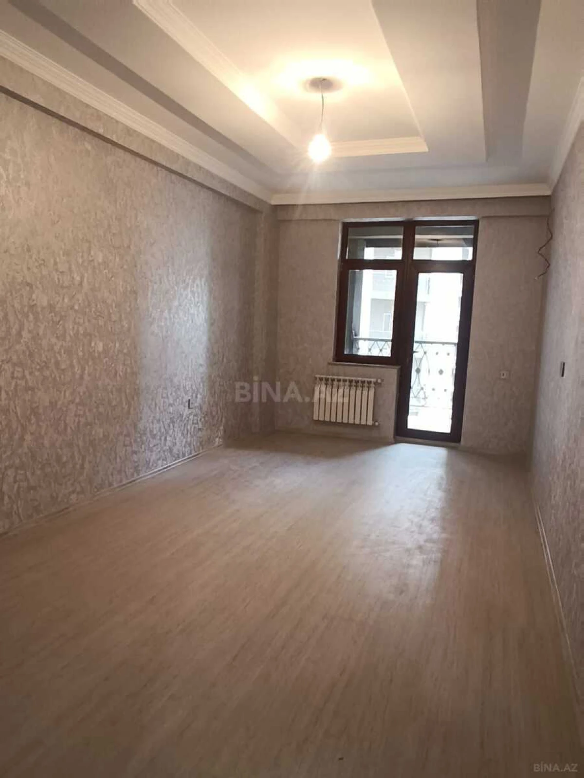Satılır 2 otaqlı mənzil 73 m²