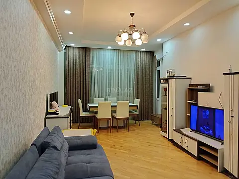 Satılır 2 otaqlı mənzil 68 m² — Bakı, Memar Əcəmi yanı 2 otaq 68.00 m²