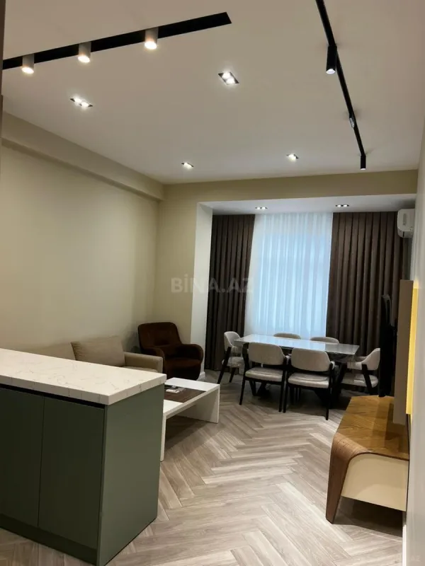 Kirayə verilir 2 otaqlı mənzil 70 m²