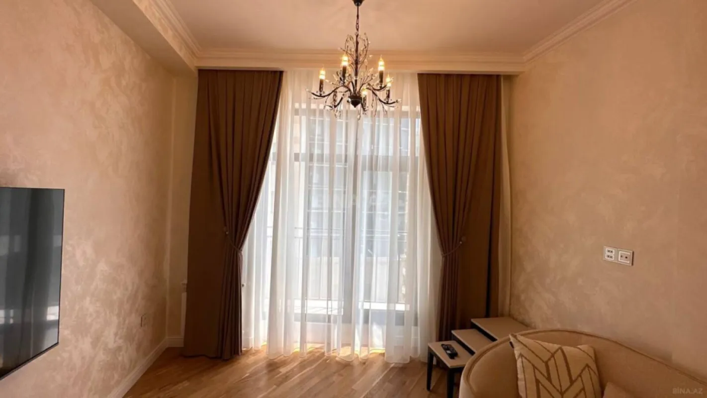 Satılır 3 otaqlı mənzil 102 m²