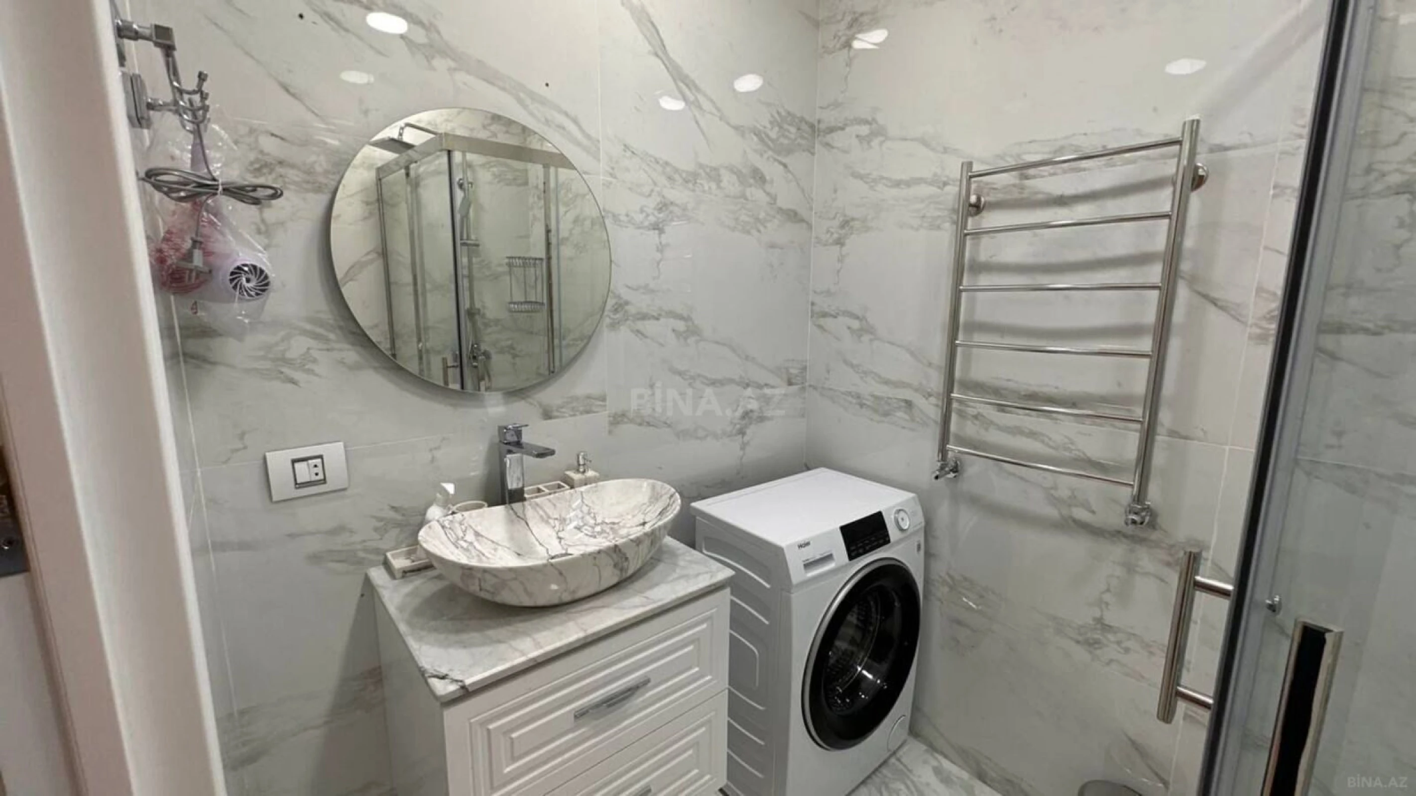 Satılır 3 otaqlı mənzil 102 m²