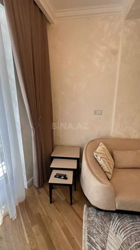 Satılır 3 otaqlı mənzil 102 m²