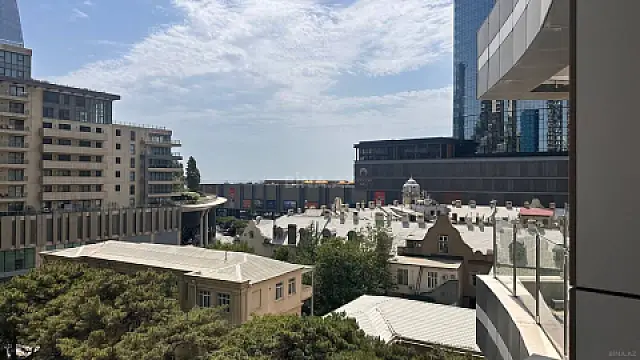 Satılır 3 otaqlı mənzil 102 m² — Bakı 3 otaq 102.00 m²