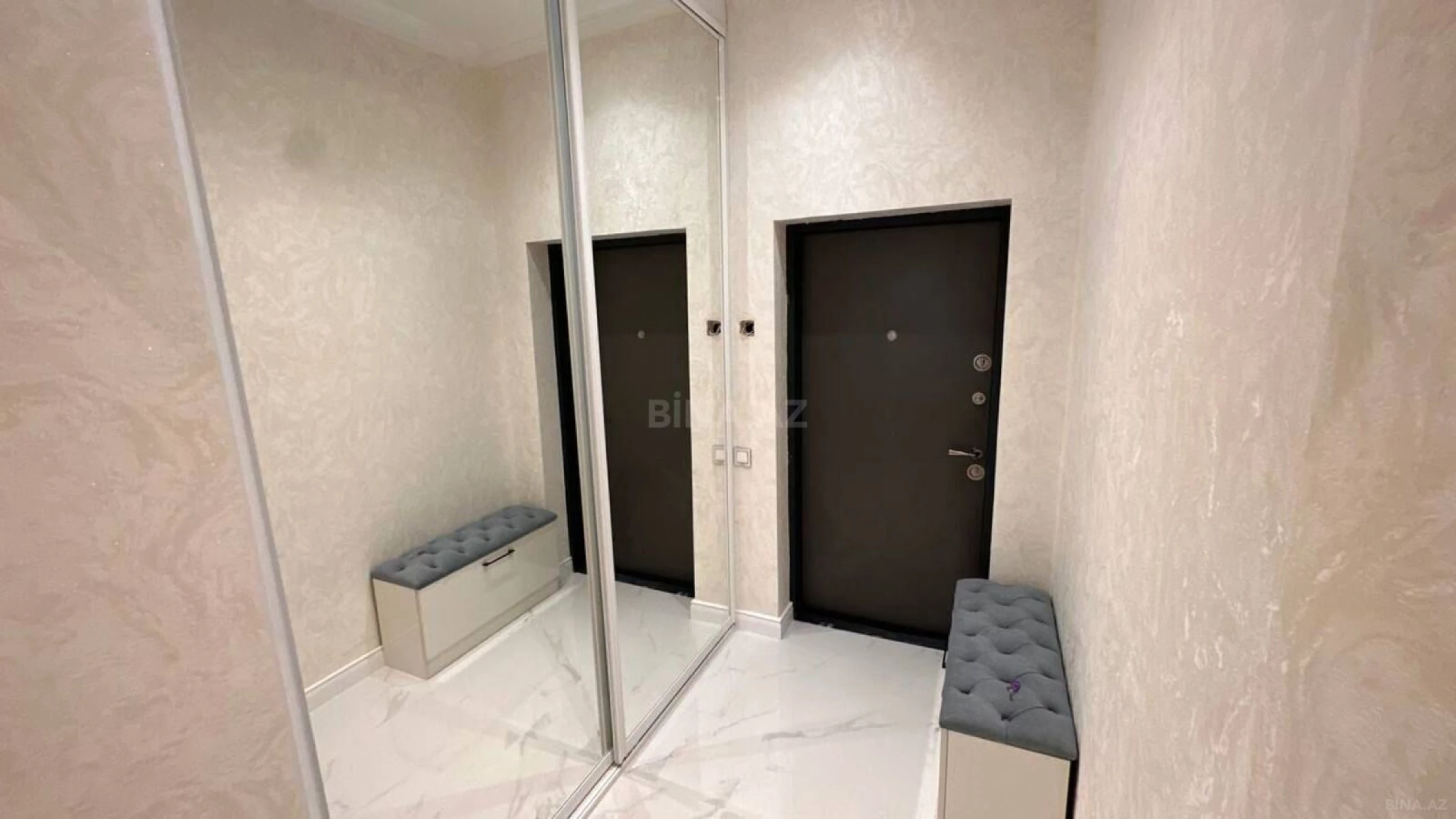 Satılır 3 otaqlı mənzil 102 m²