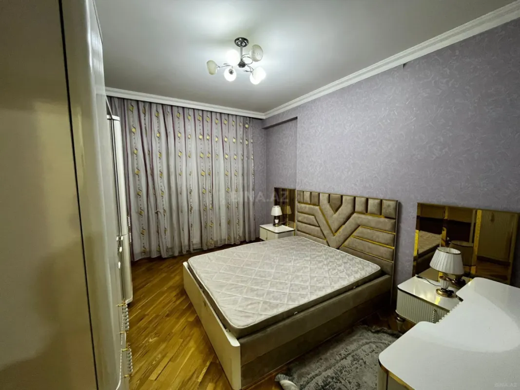 Kirayə verilir 3 otaqlı mənzil 140 m²