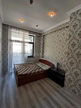 Kirayə verilir 2 otaqlı mənzil 65 m²