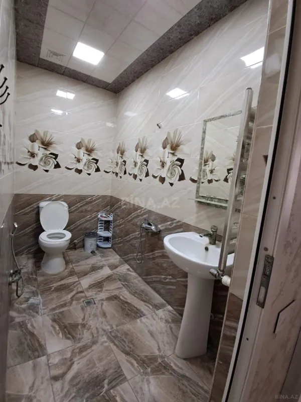 Kirayə verilir 2 otaqlı mənzil 65 m²