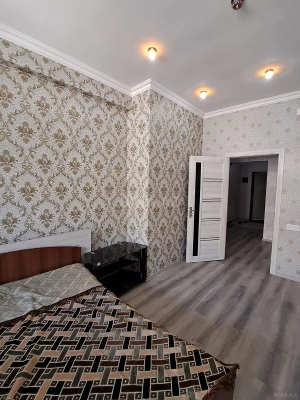 Kirayə verilir 2 otaqlı mənzil 65 m²