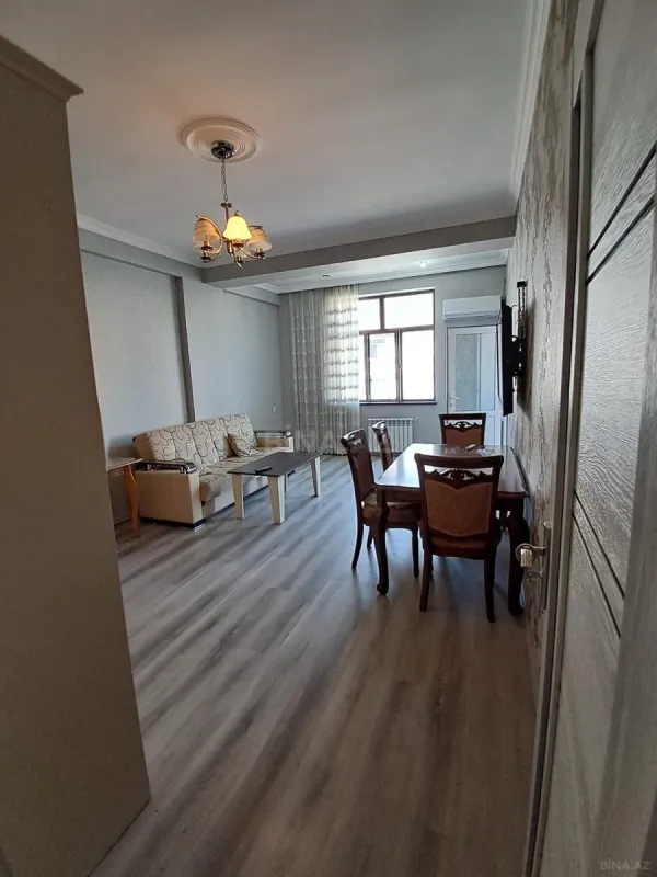 Kirayə verilir 2 otaqlı mənzil 65 m²