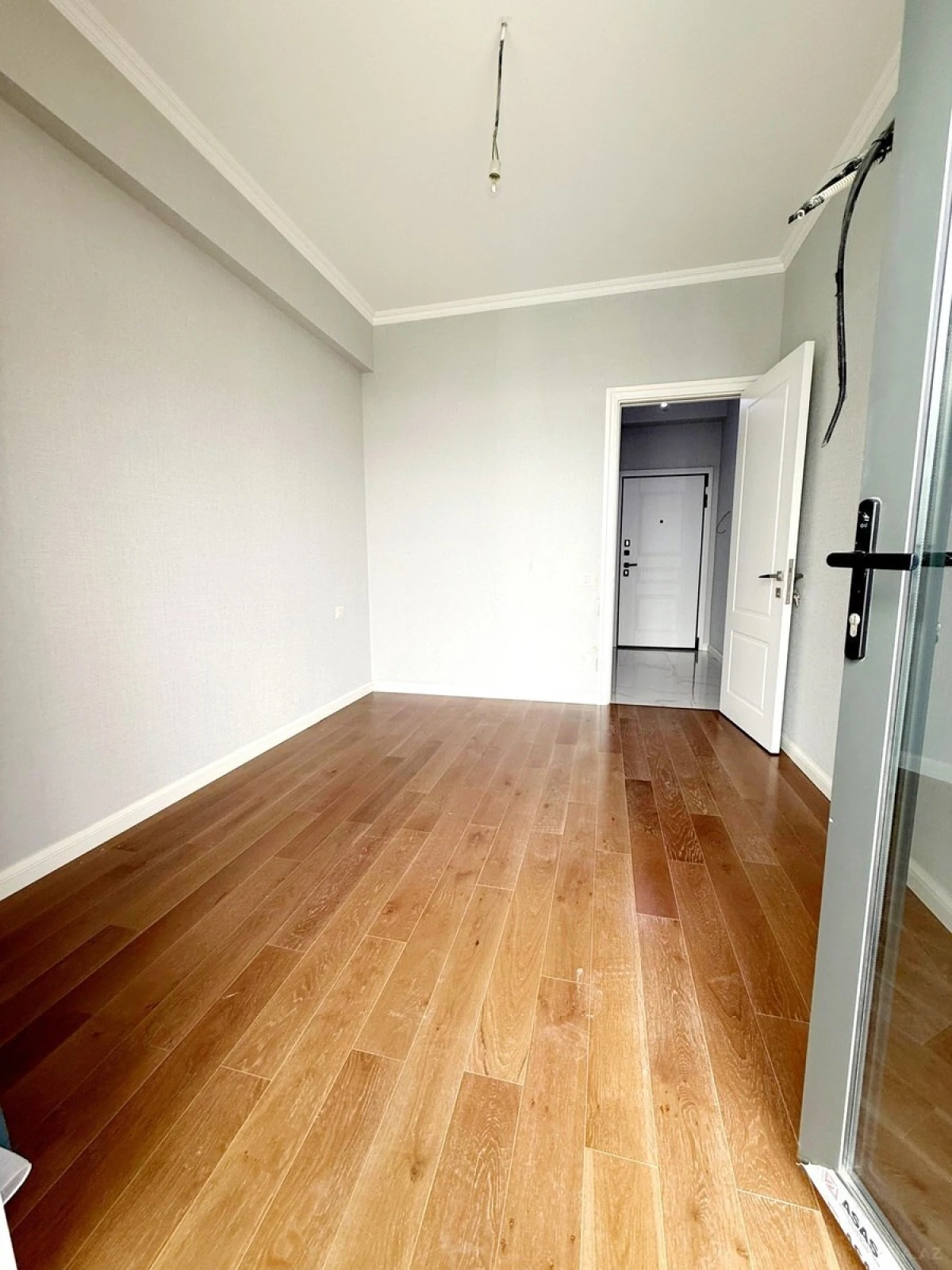 Satılır 2 otaqlı mənzil 49 m²
