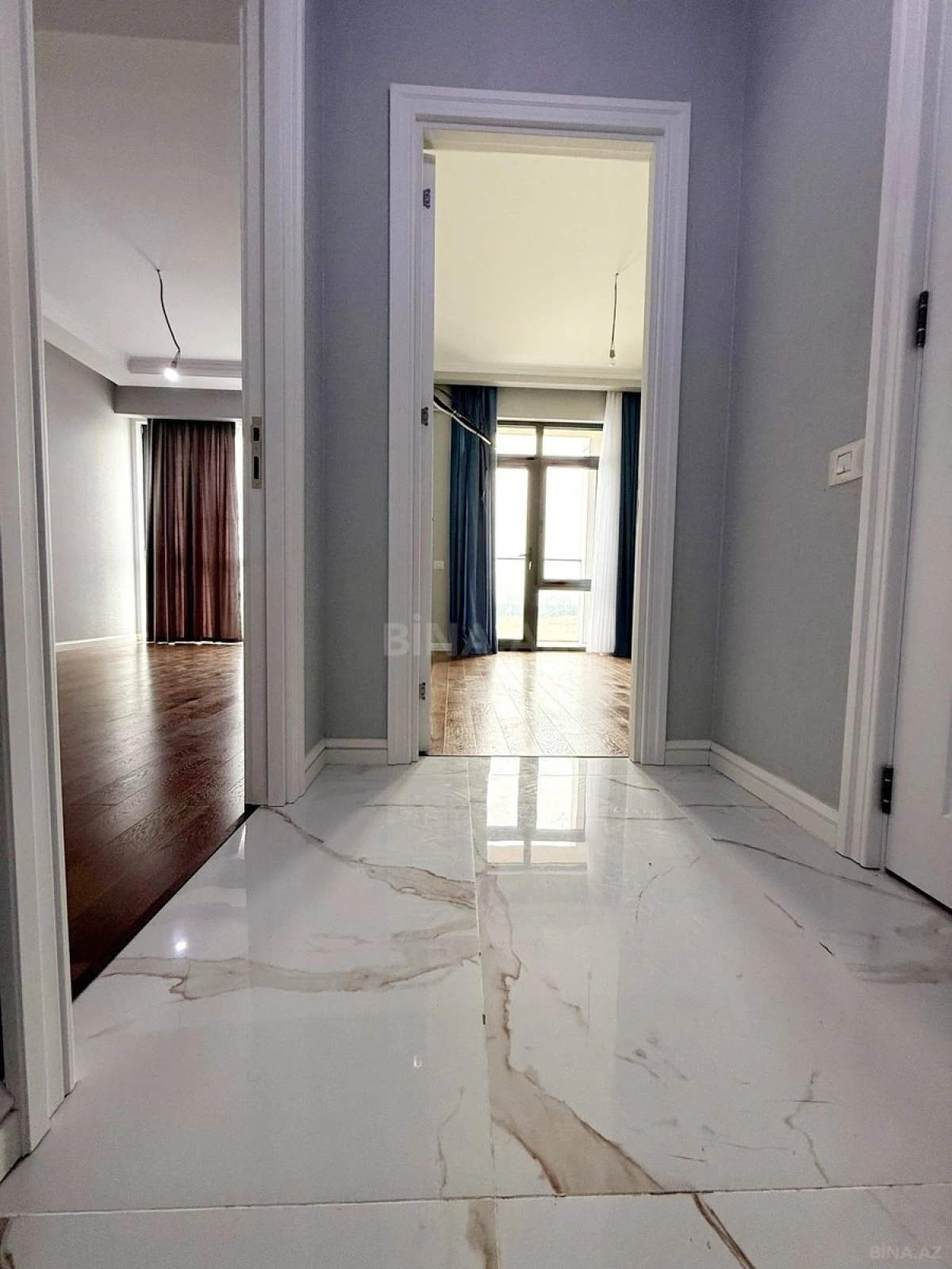 Satılır 2 otaqlı mənzil 49 m²