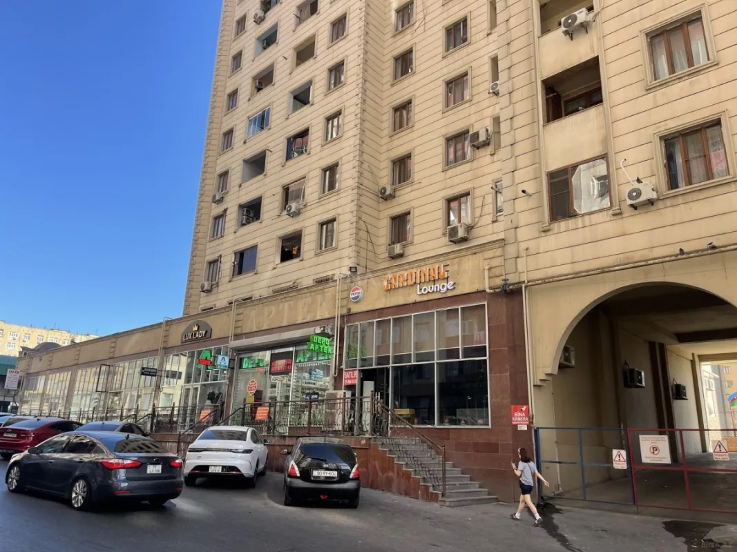 Satılır obyekt 162 m²