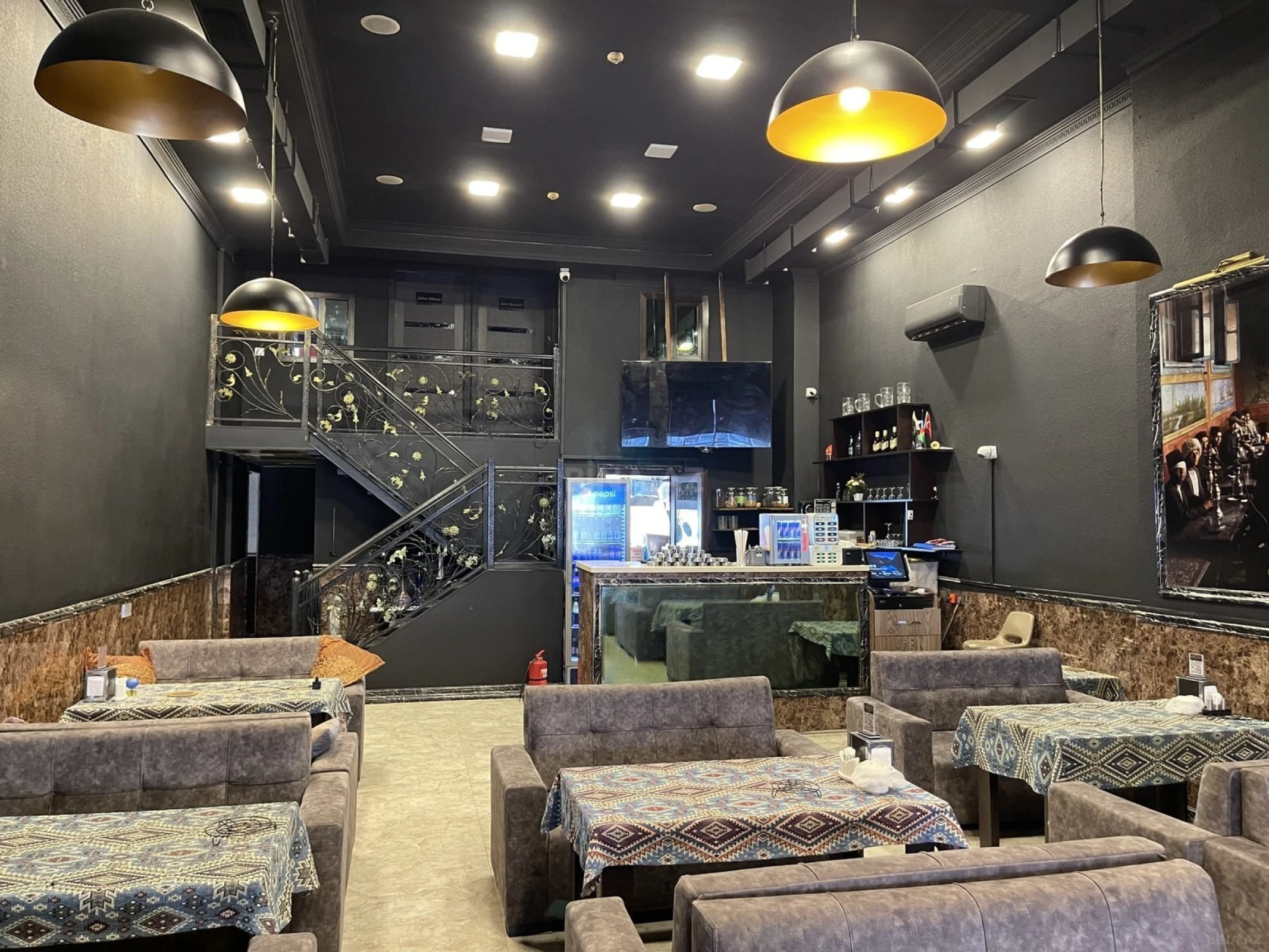 Satılır obyekt 162 m²