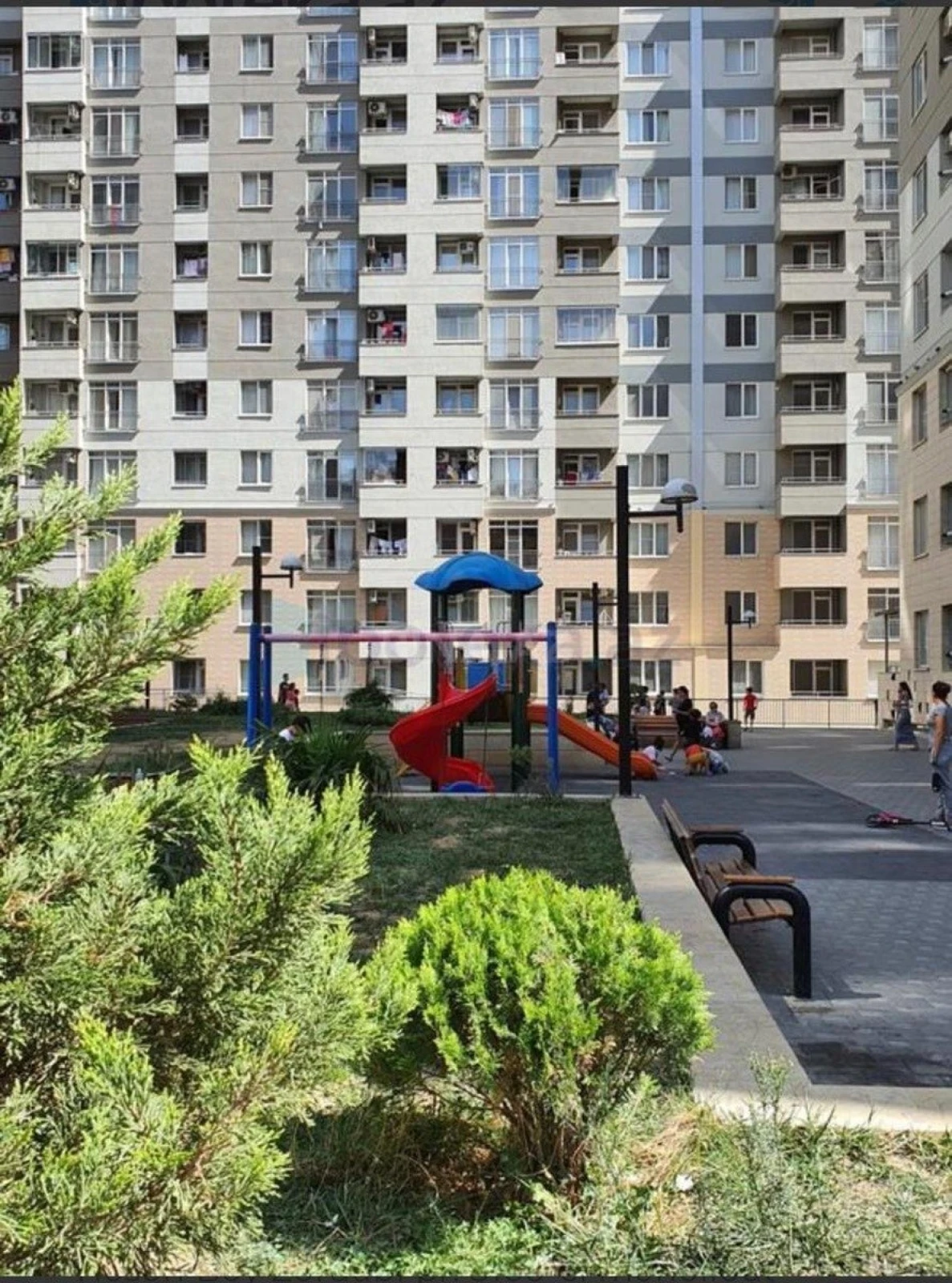 Satılır 2 otaqlı mənzil 52.9 m²