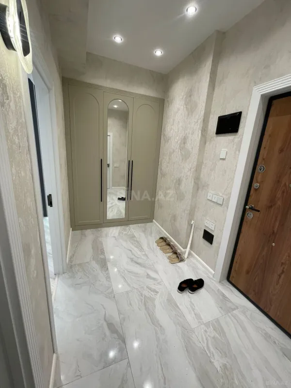 Satılır 3 otaqlı mənzil 97 m²