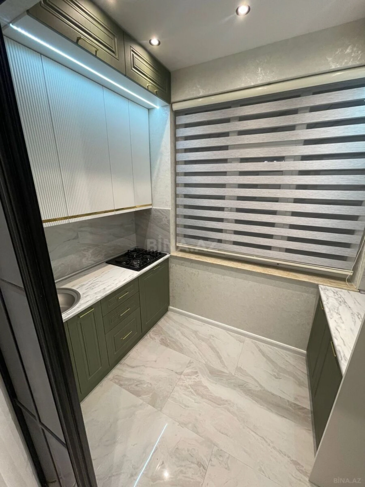 Satılır 3 otaqlı mənzil 97 m²