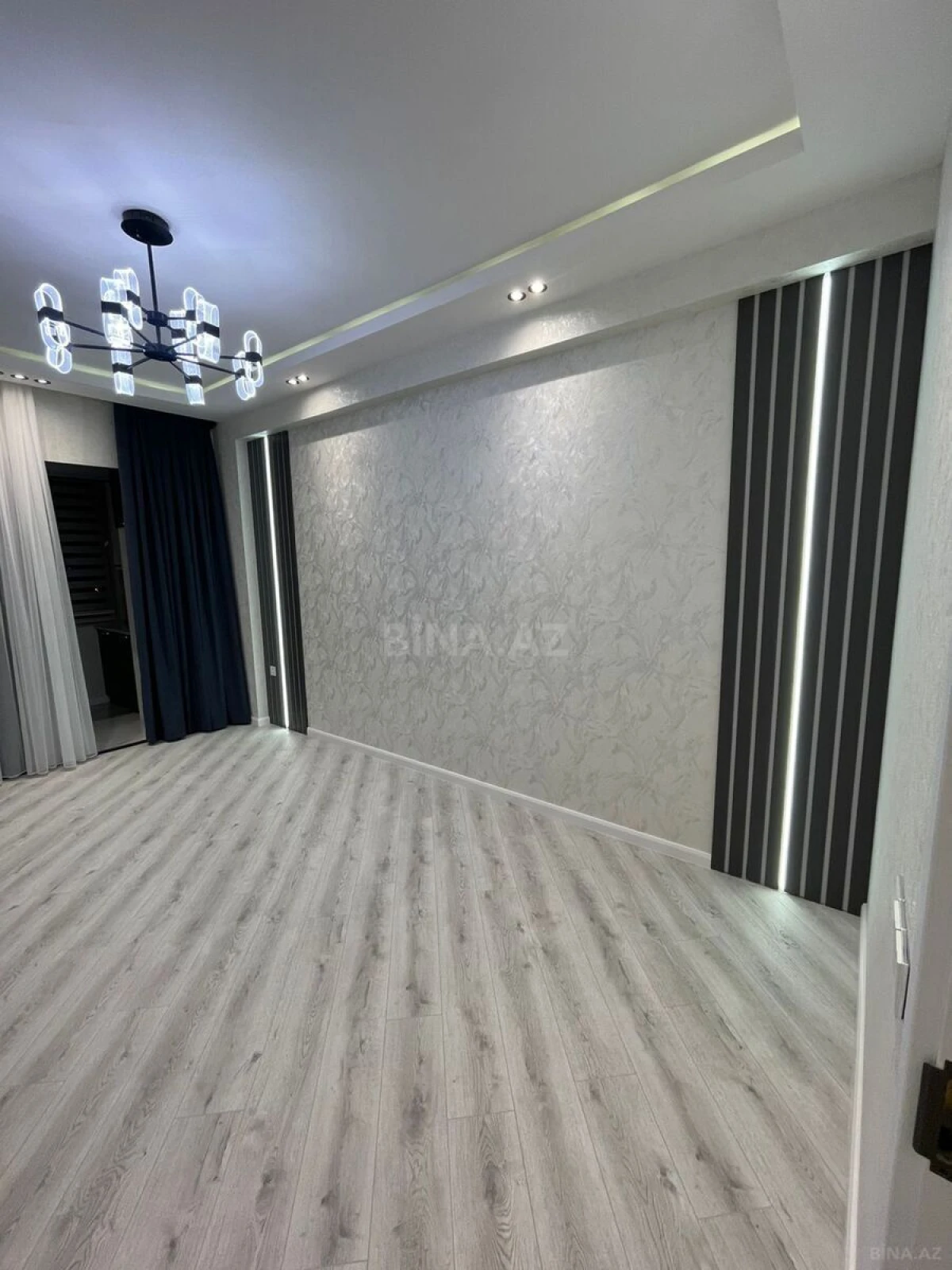 Satılır 3 otaqlı mənzil 97 m²