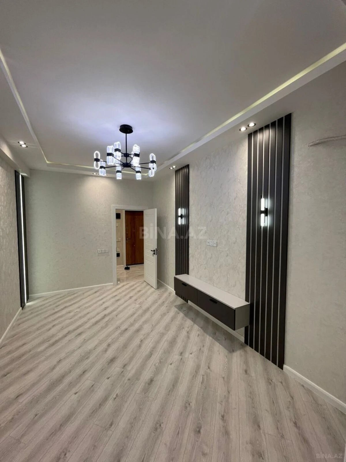 Satılır 3 otaqlı mənzil 97 m²