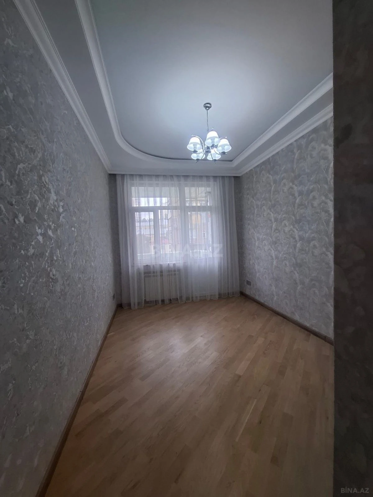 Satılır 3 otaqlı mənzil 97 m²