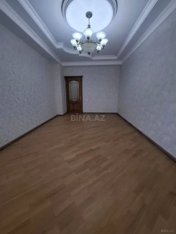 Satılır 3 otaqlı mənzil 97 m²