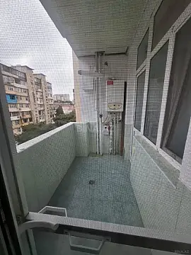 Satılır 3 otaqlı mənzil 97 m²