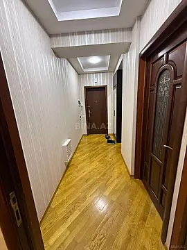 Kirayə verilir 2 otaqlı mənzil 75 m²