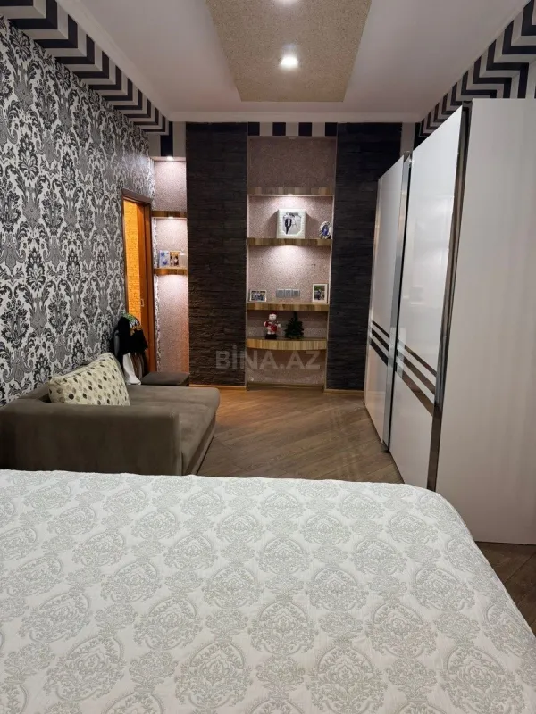Satılır 2 otaqlı mənzil 87 m²