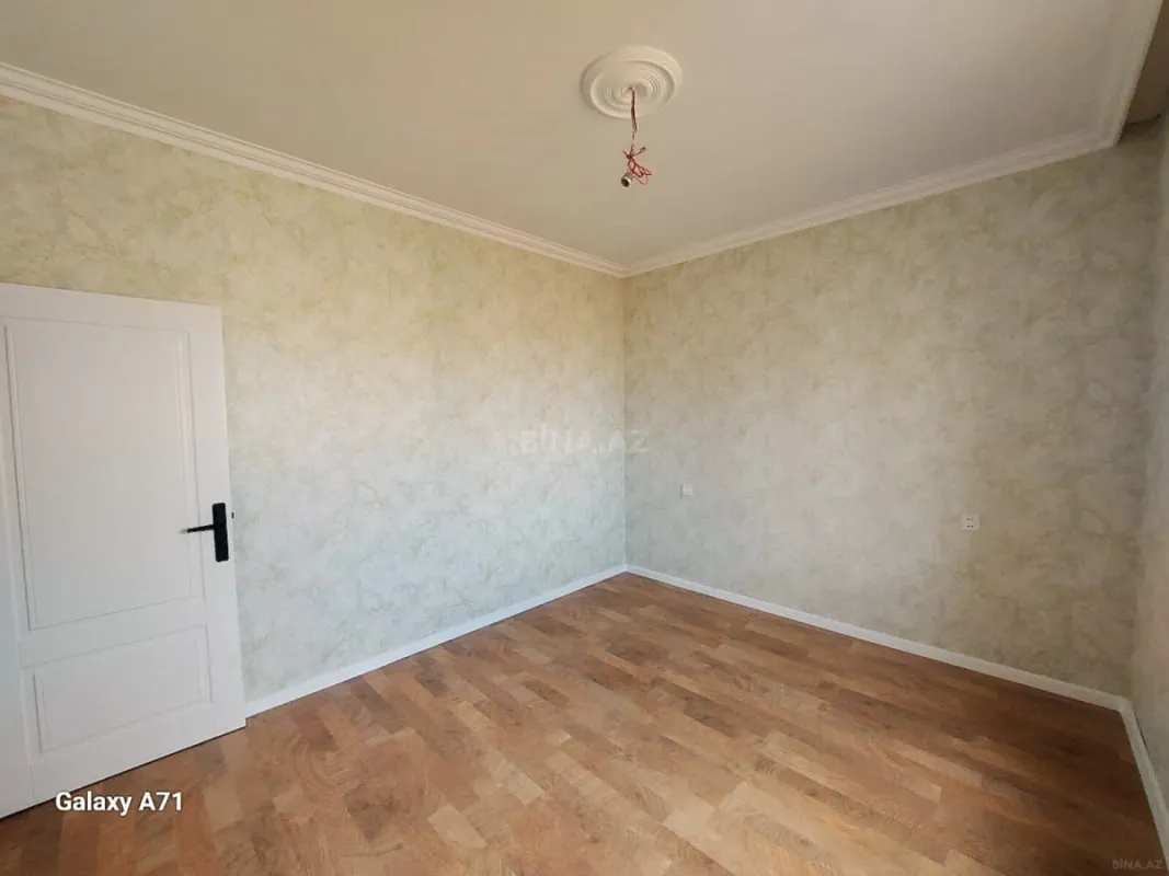 Satılır 4 otaqlı həyət evi 140 m²