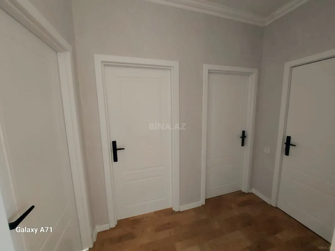 Satılır 4 otaqlı həyət evi 140 m²