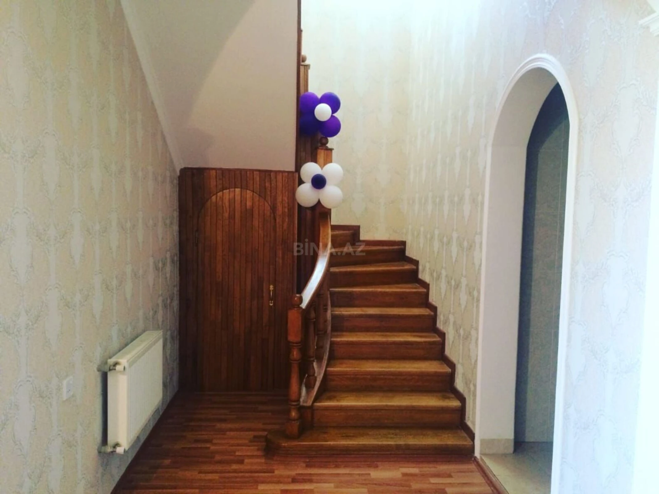 Satılır 6 otaqlı həyət evi 450 m²