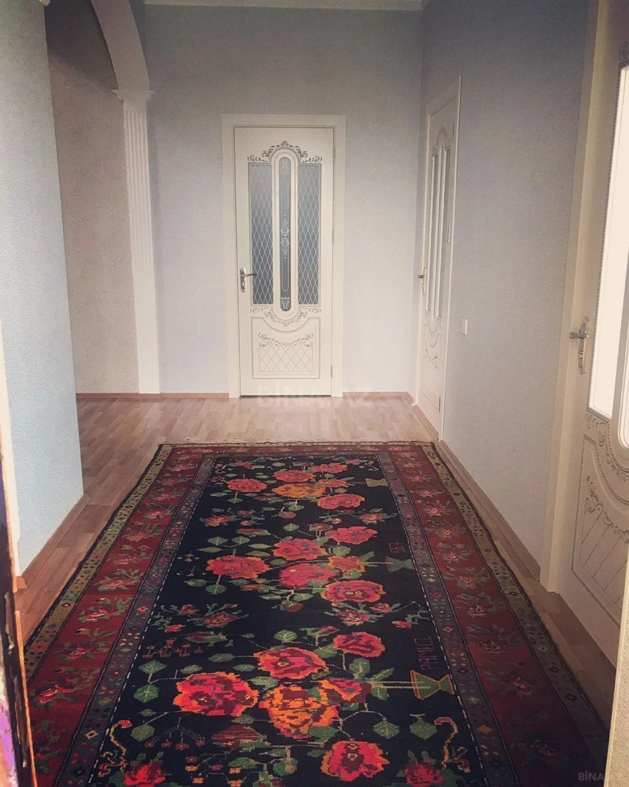 Satılır 6 otaqlı həyət evi 450 m²