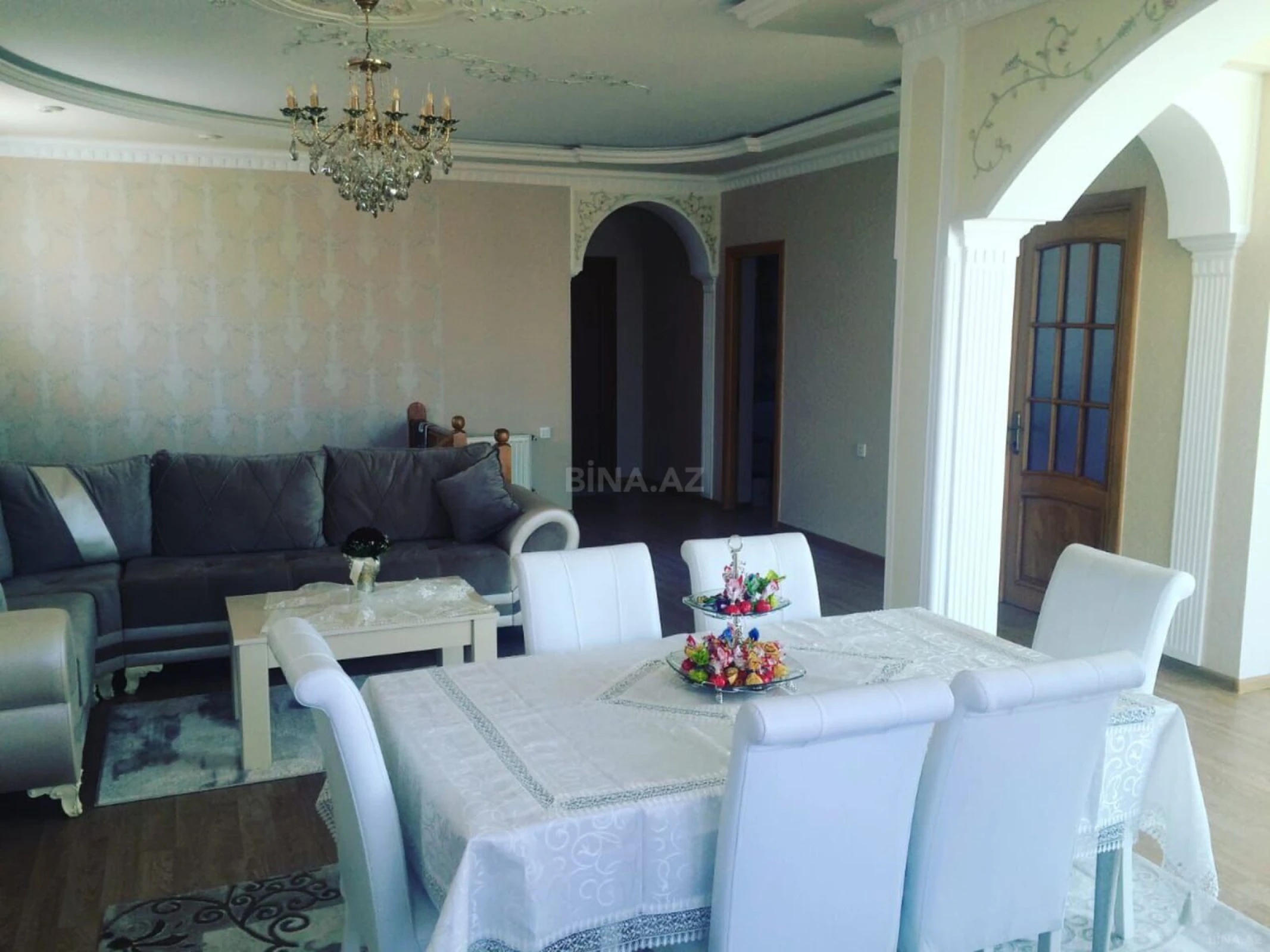 Satılır 6 otaqlı həyət evi 450 m²