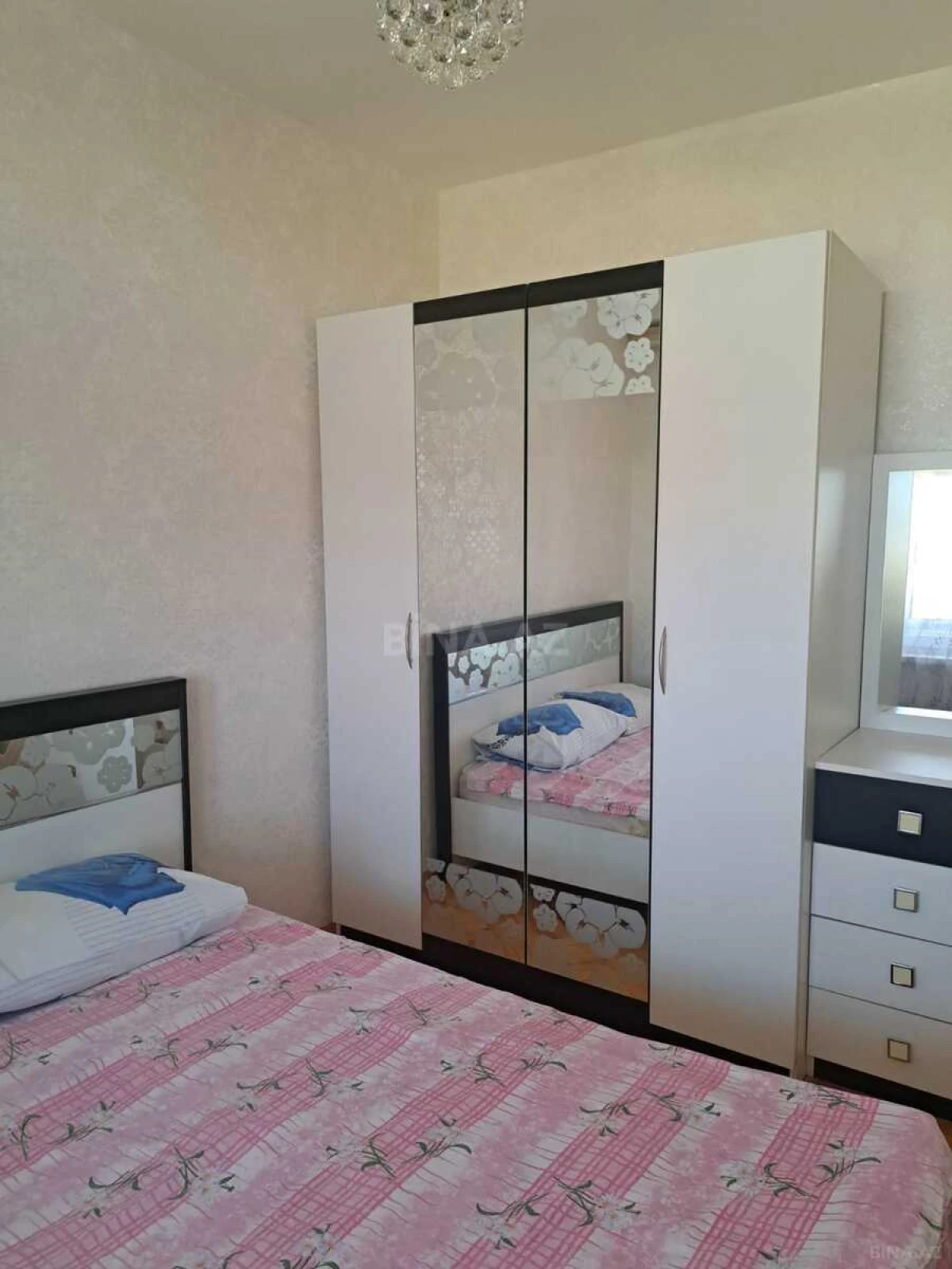 Satılır 2 otaqlı mənzil 60 m²