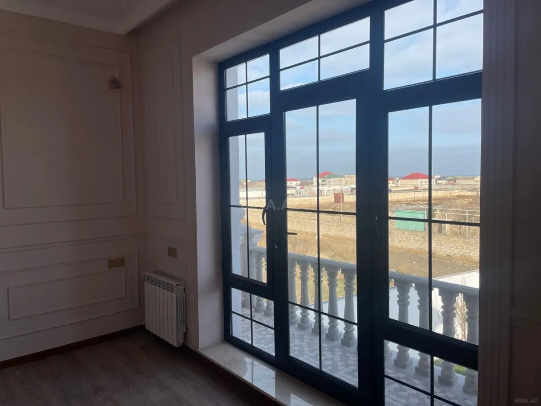 Satılır 6 otaqlı həyət evi 260 m²