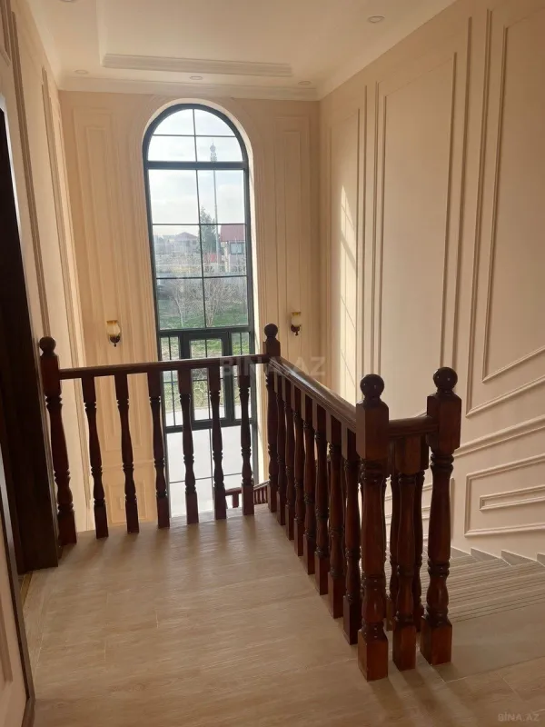 Satılır 6 otaqlı həyət evi 260 m²