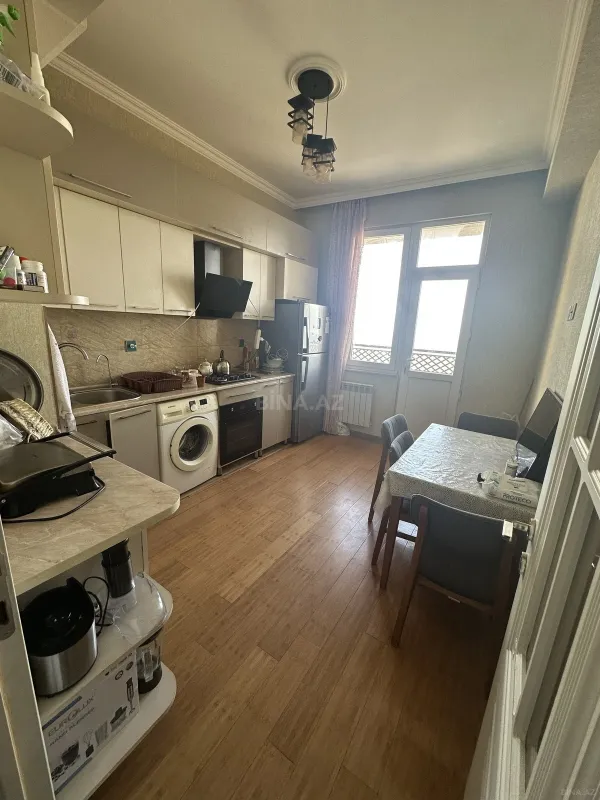 Satılır 3 otaqlı mənzil 88 m²