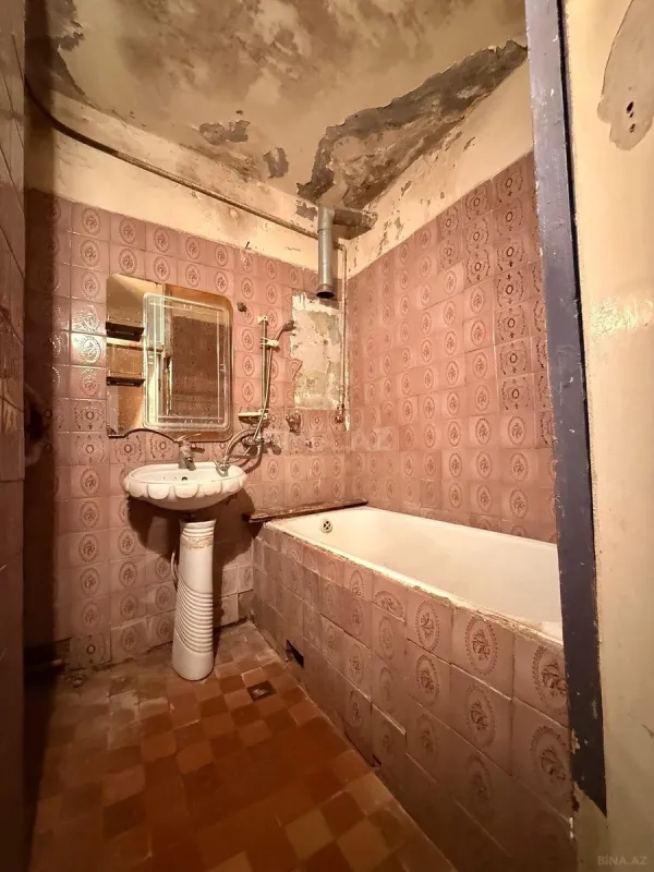 Satılır 4 otaqlı mənzil 100 m²