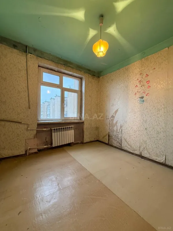 Satılır 4 otaqlı mənzil 100 m²