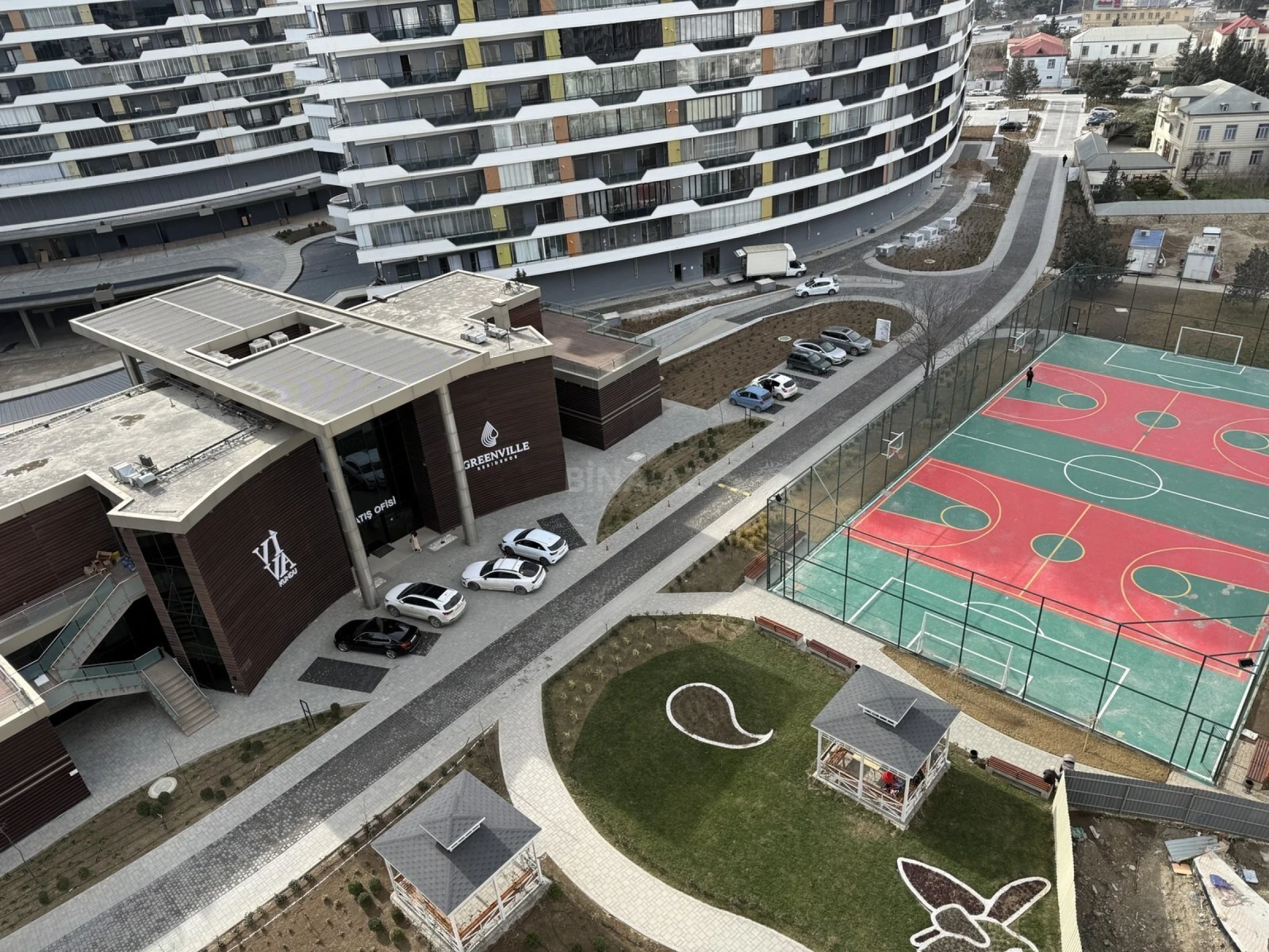 Satılır 3 otaqlı mənzil 68.5 m²